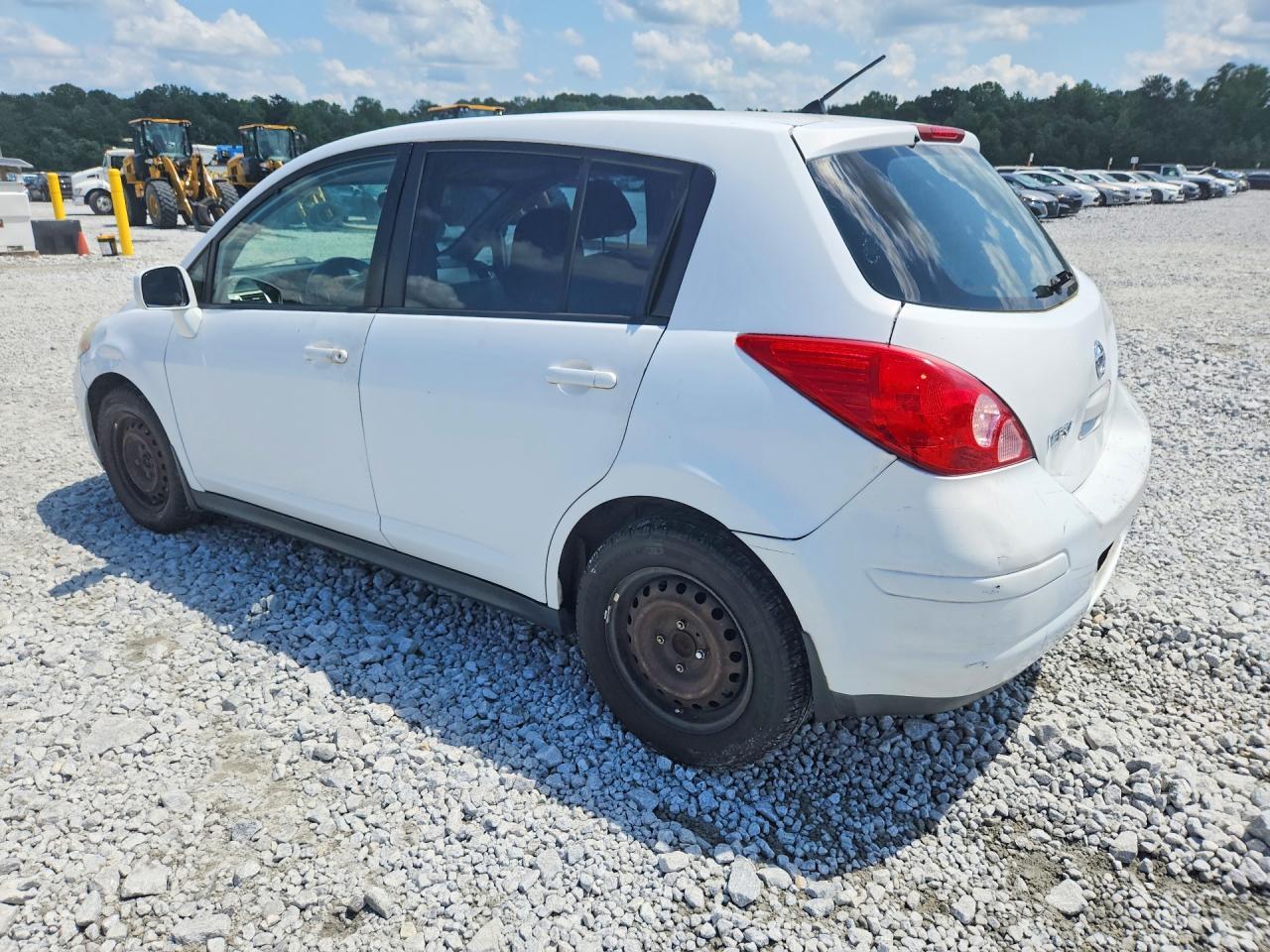 2009 NISSAN VERSA 1.8 S — Фото 2 из 12