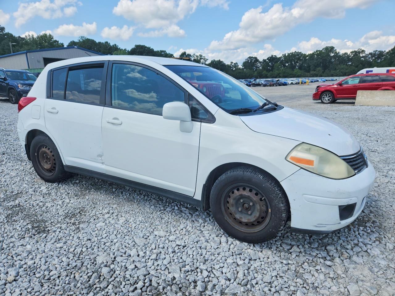 2009 NISSAN VERSA 1.8 S — Фото 4 из 12