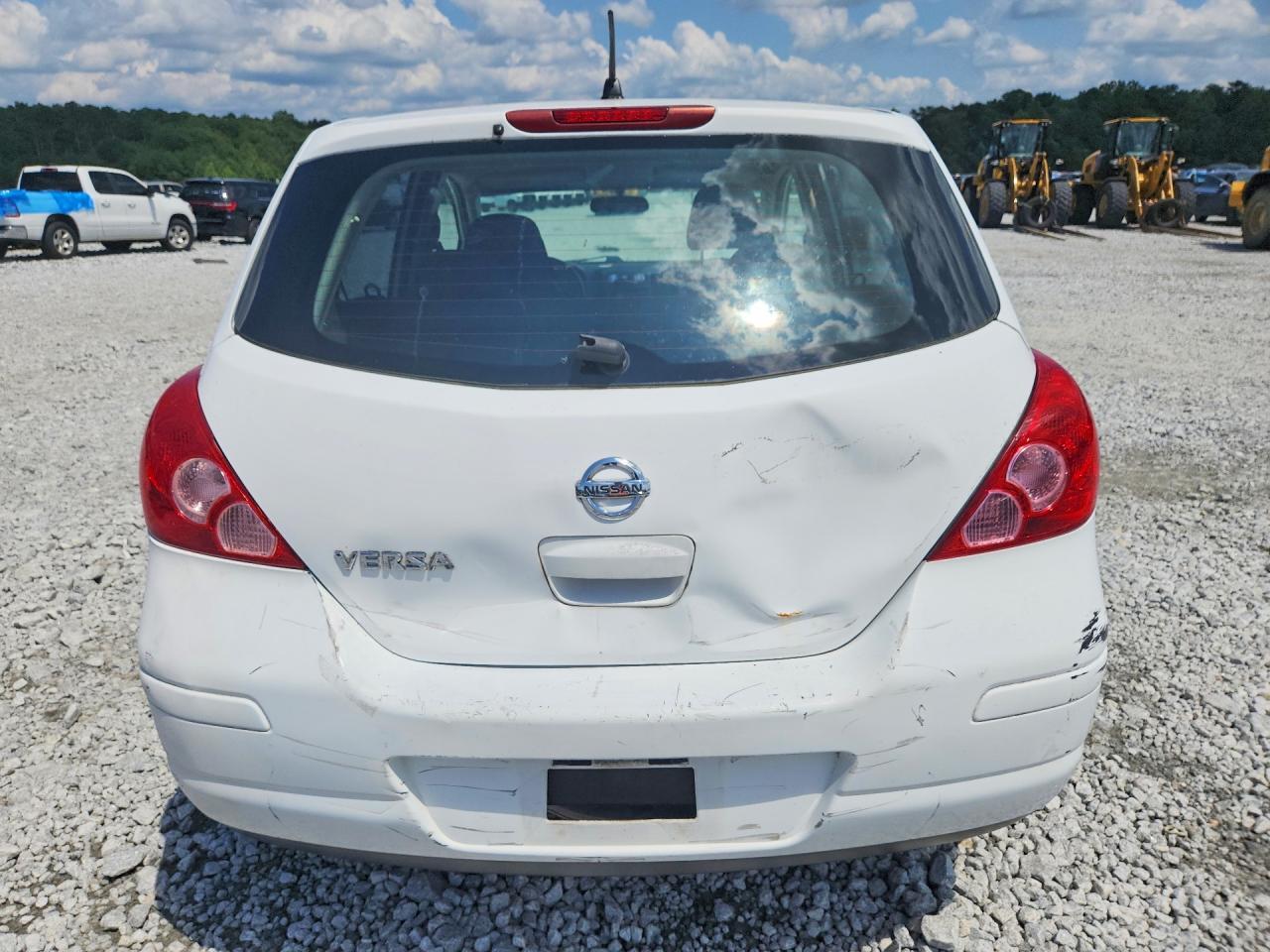 2009 NISSAN VERSA 1.8 S — Фото 6 из 12