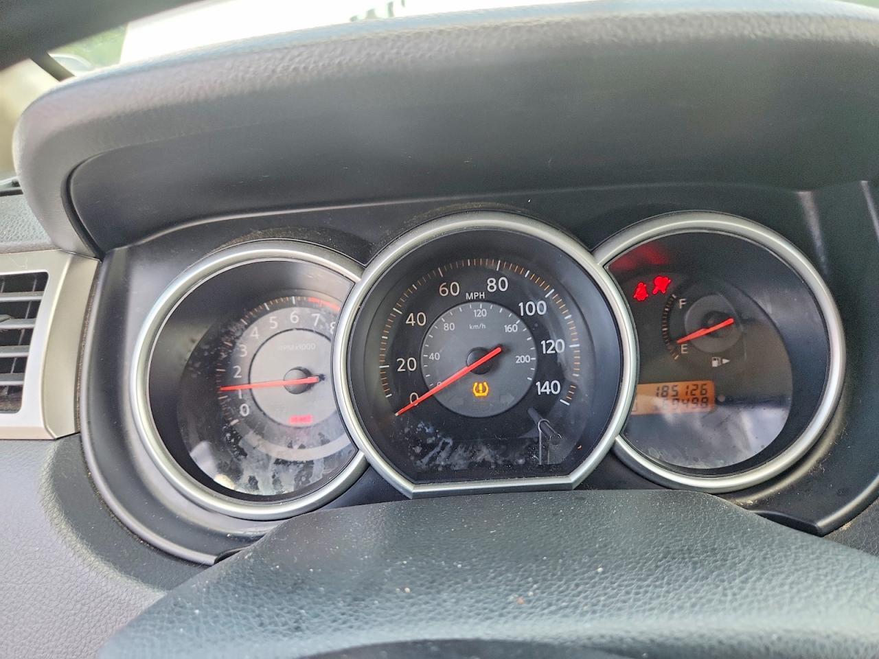 2009 NISSAN VERSA 1.8 S — Фото 9 из 12