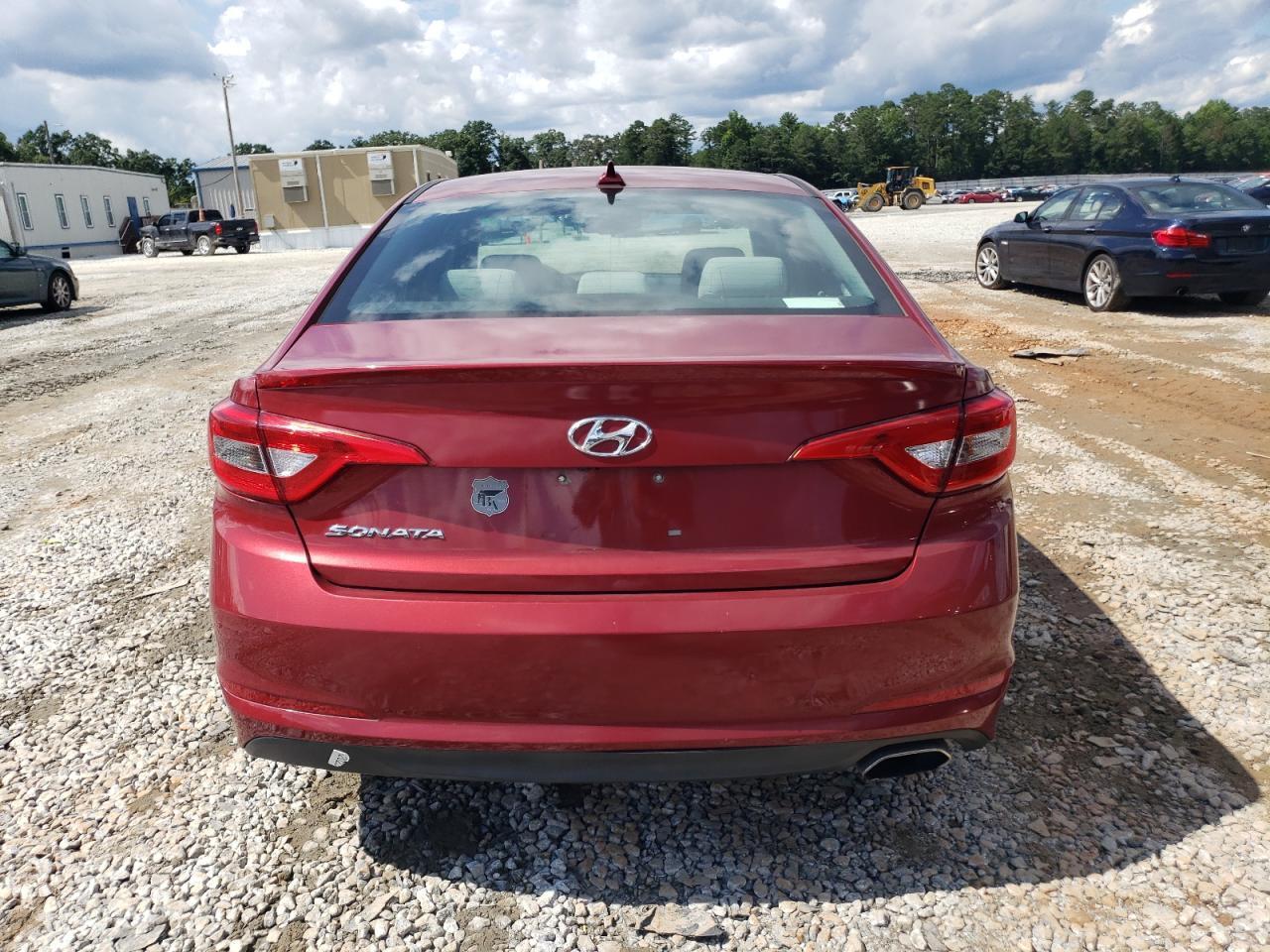 2016 HYUNDAI SONATA SE — Фото 6 из 12