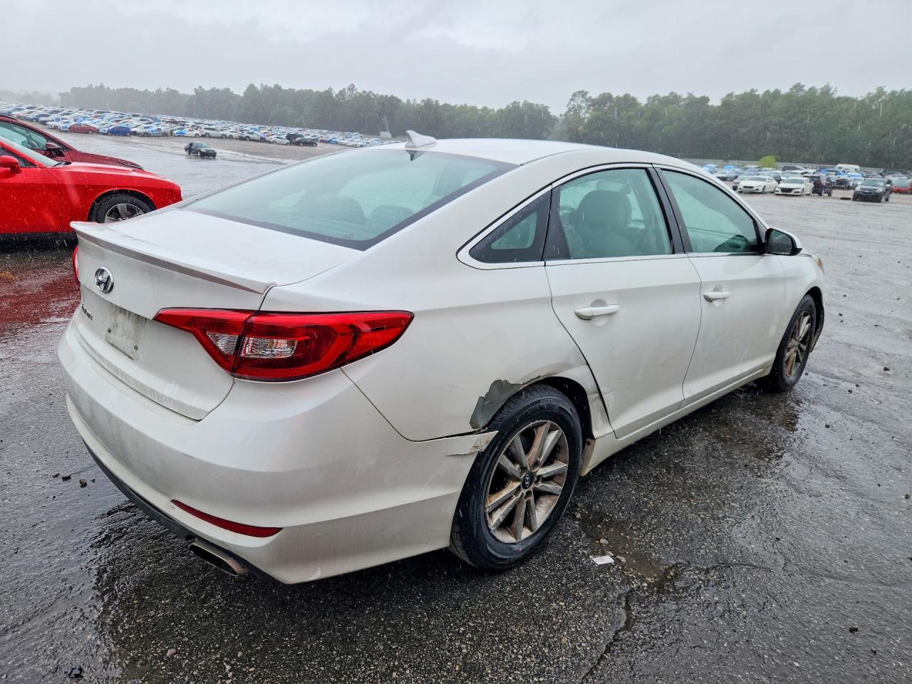 2016 HYUNDAI SONATA SE — Фото 3 из 12