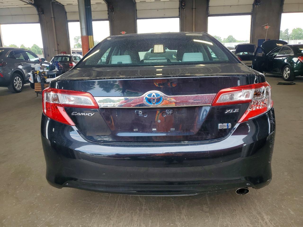 2012 TOYOTA CAMRY HYBRID XLE — Фото 6 из 13