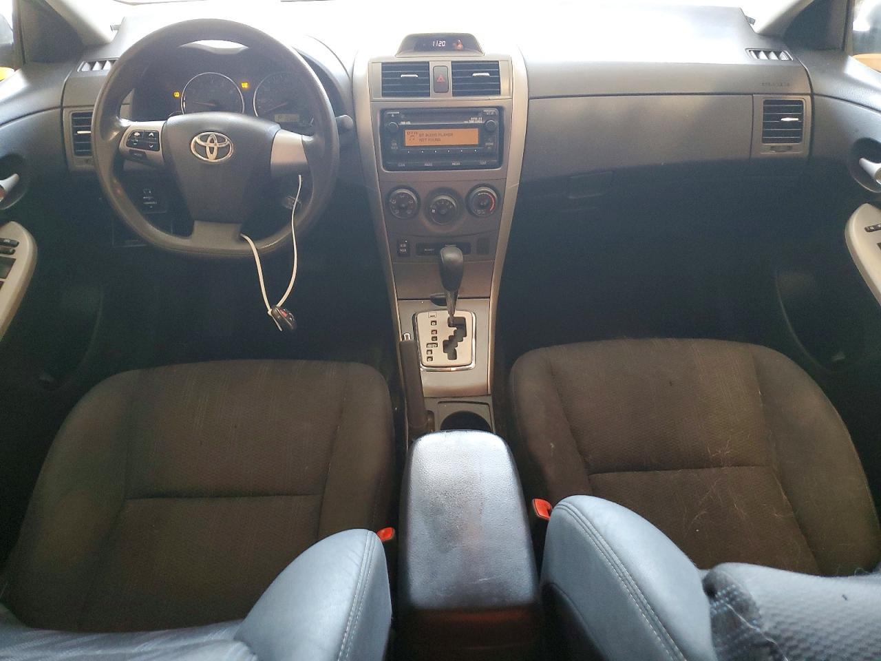 2012 TOYOTA COROLLA S — Фото 8 из 12