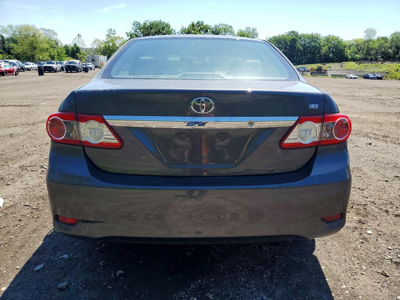 2012 TOYOTA COROLLA LE — Фото 6 из 12