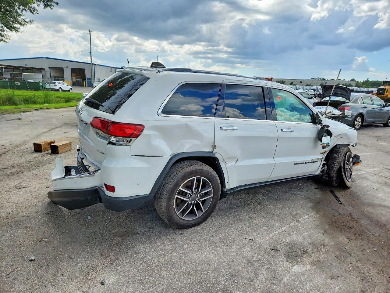 2020 JEEP GRAND CHEROKEE LIMITED — Фото 3 из 13