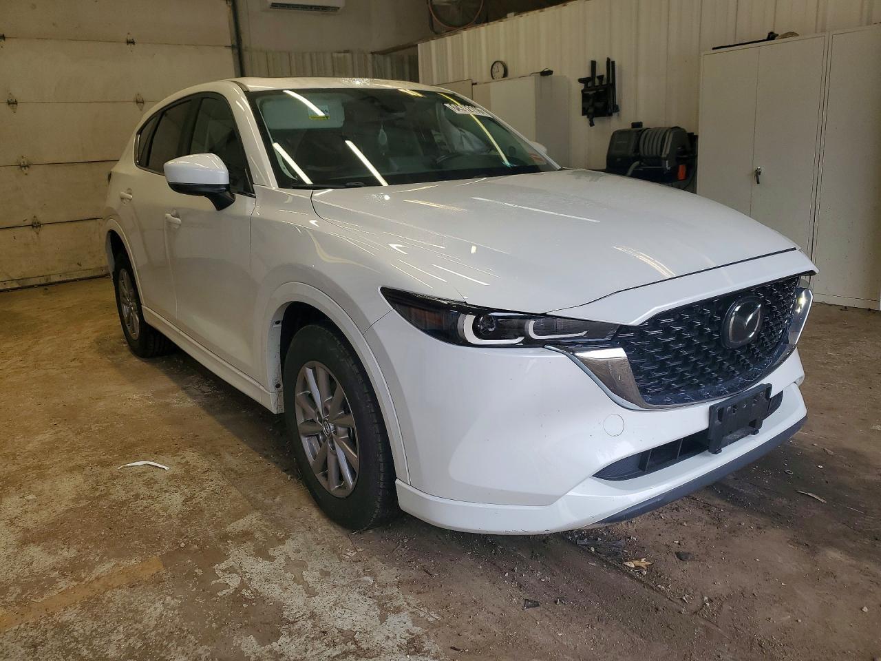 2024 MAZDA CX-5 PREFERRED — Фото 4 из 13