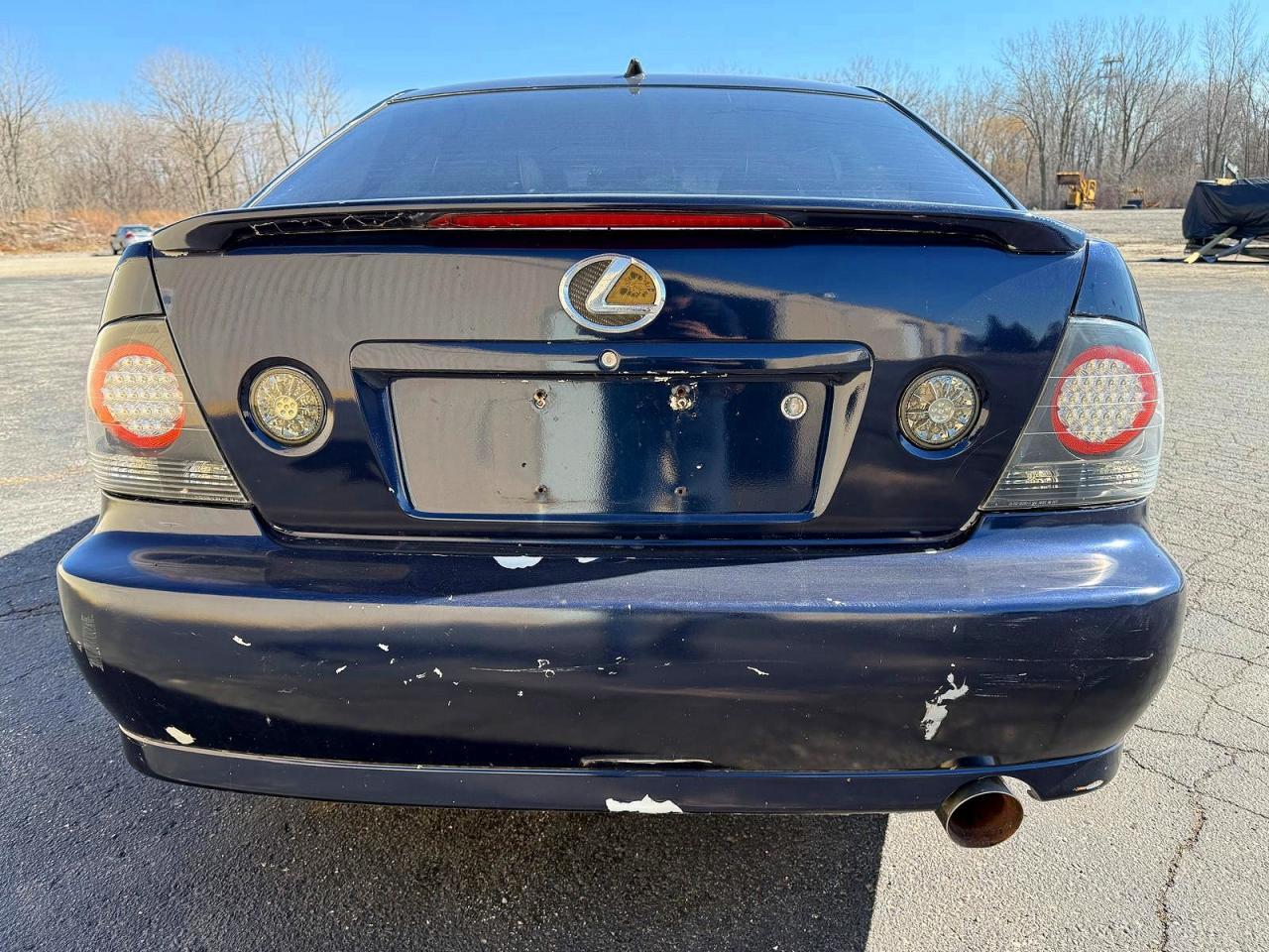 2003 LEXUS IS 300 JTHBD192630080348 — Фото 3 из 10