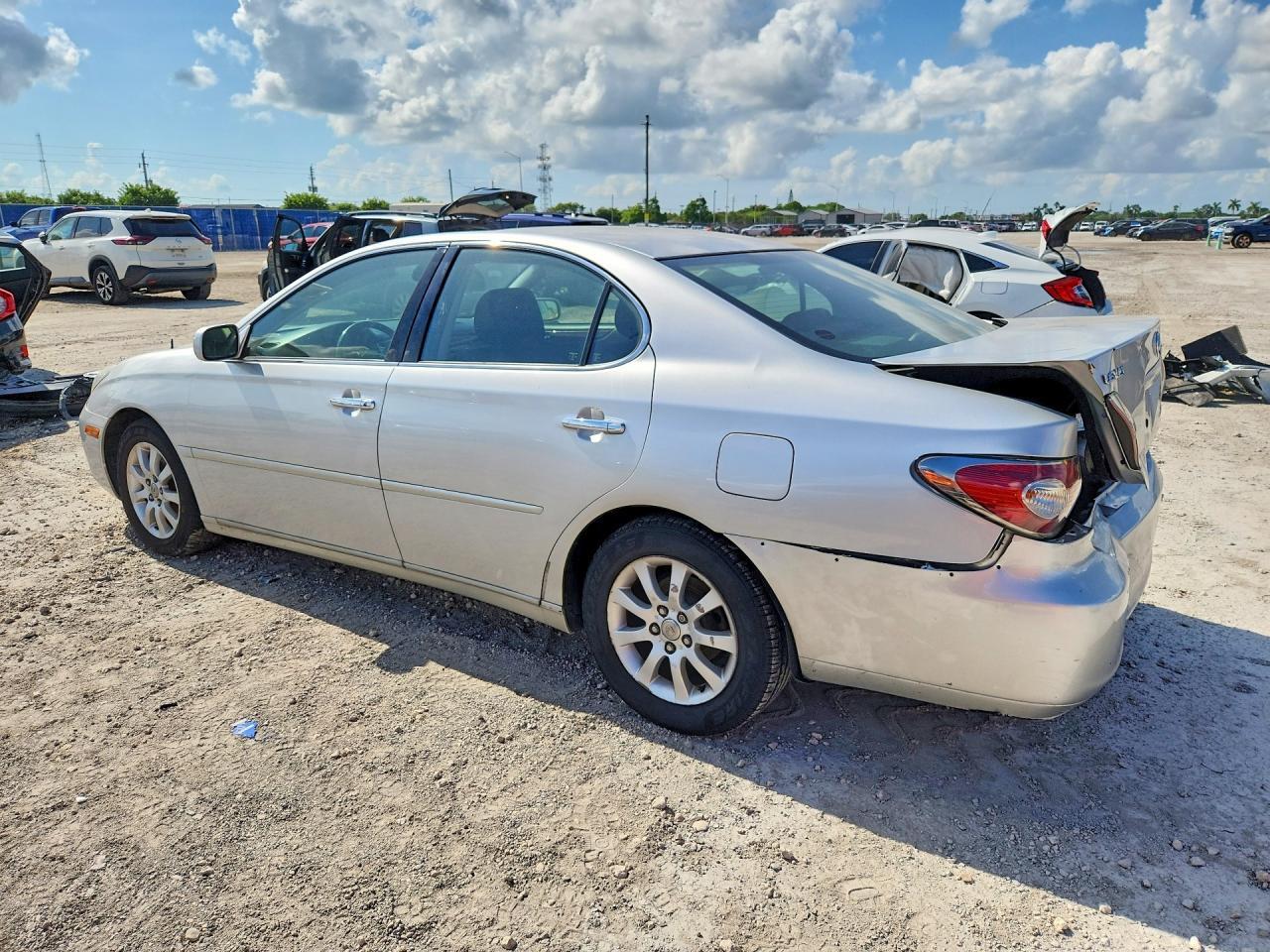 2003 LEXUS ES 300 — Фото 2 из 12