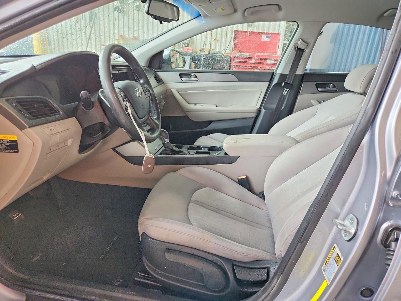 2016 HYUNDAI SONATA HYBRID SE — Фото 7 из 12
