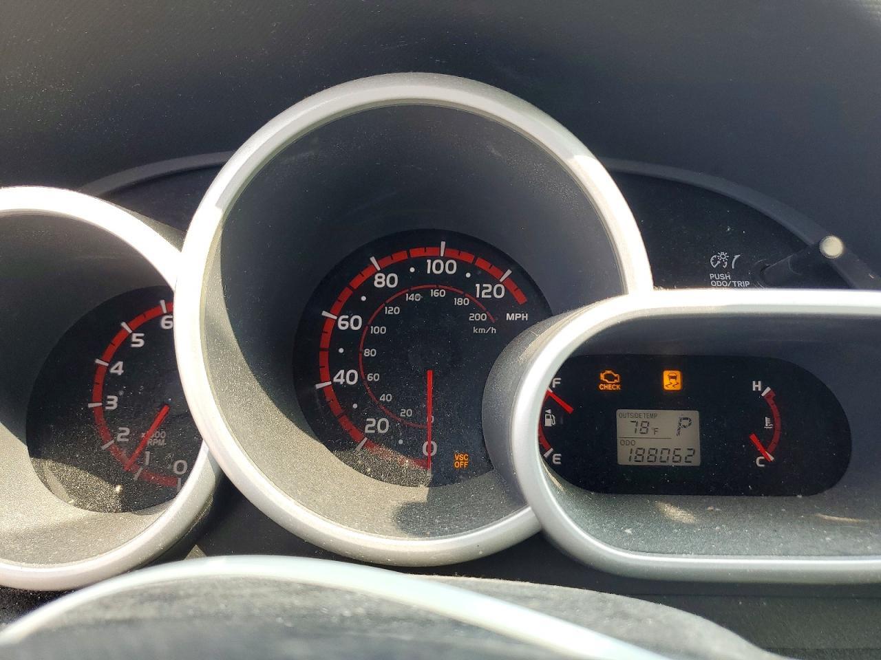 2009 PONTIAC VIBE — Фото 9 из 12