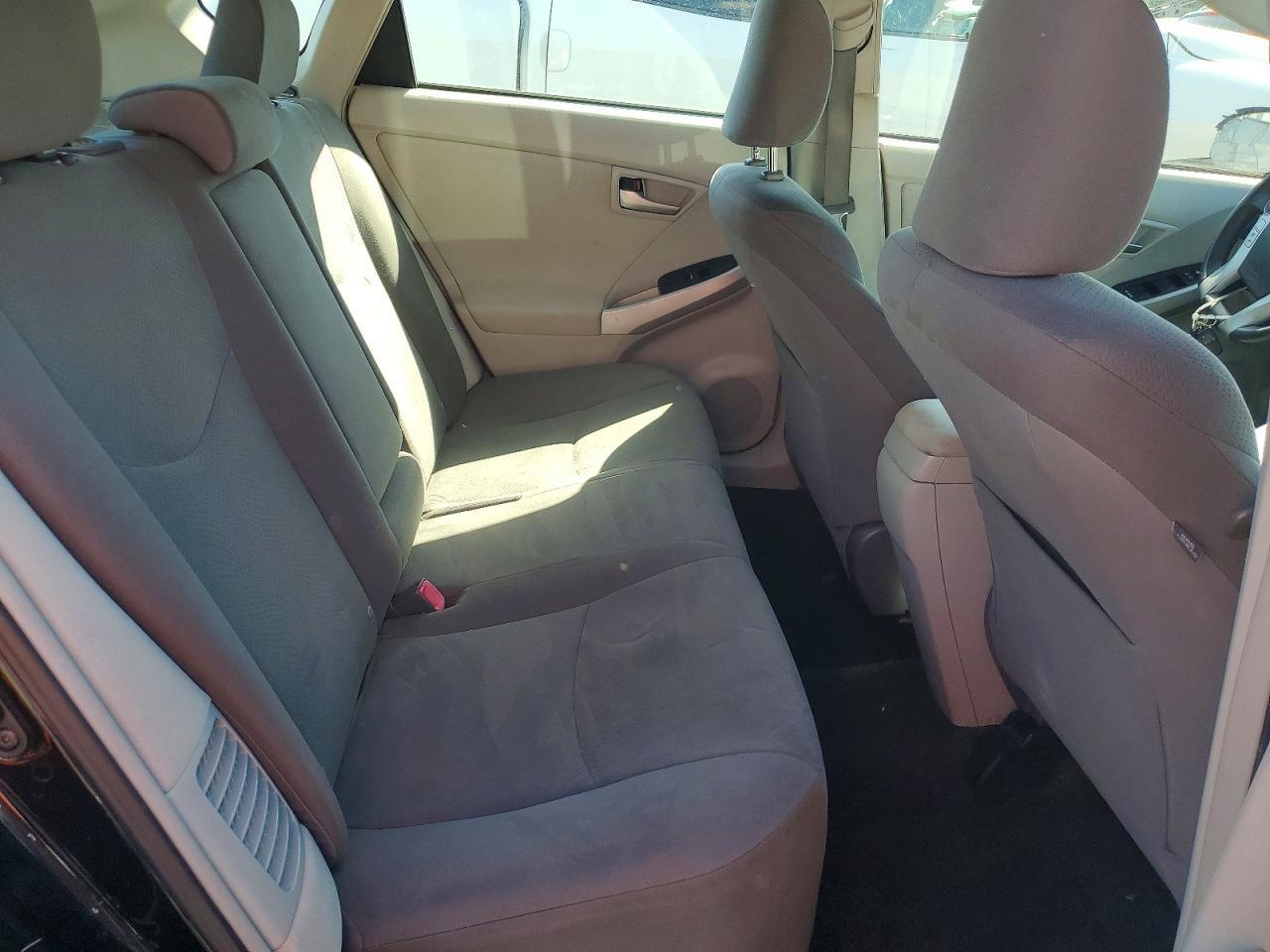 2012 TOYOTA PRIUS TWO — Фото 10 из 12