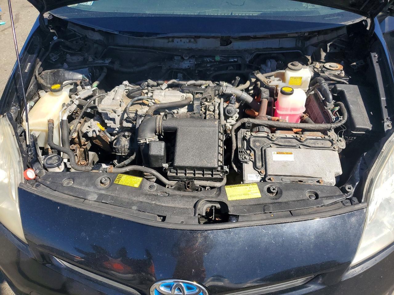 2012 TOYOTA PRIUS TWO — Фото 11 из 12