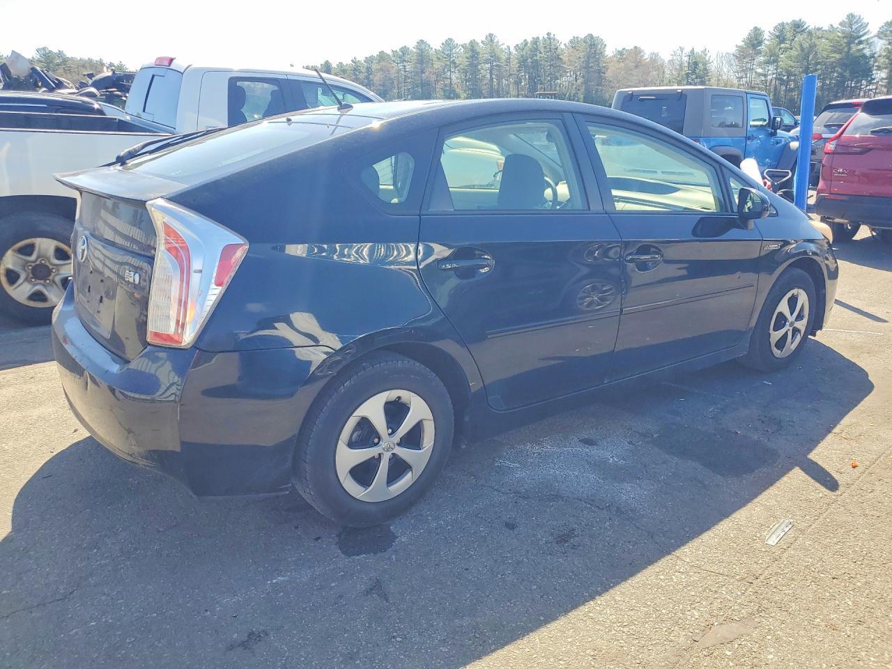 2012 TOYOTA PRIUS TWO — Фото 3 из 12