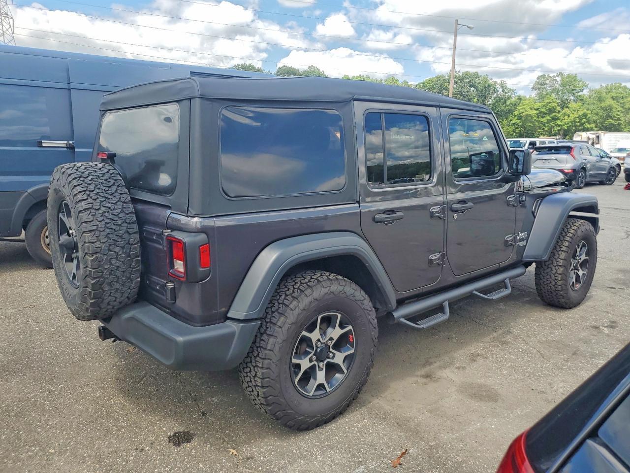 2020 JEEP WRANGLER UNLIMITED SPORT — Фото 3 из 13