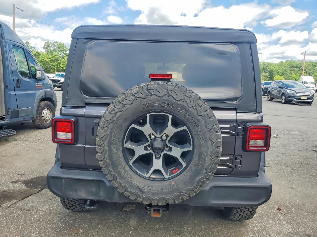 2020 JEEP WRANGLER UNLIMITED SPORT — Фото 6 из 13