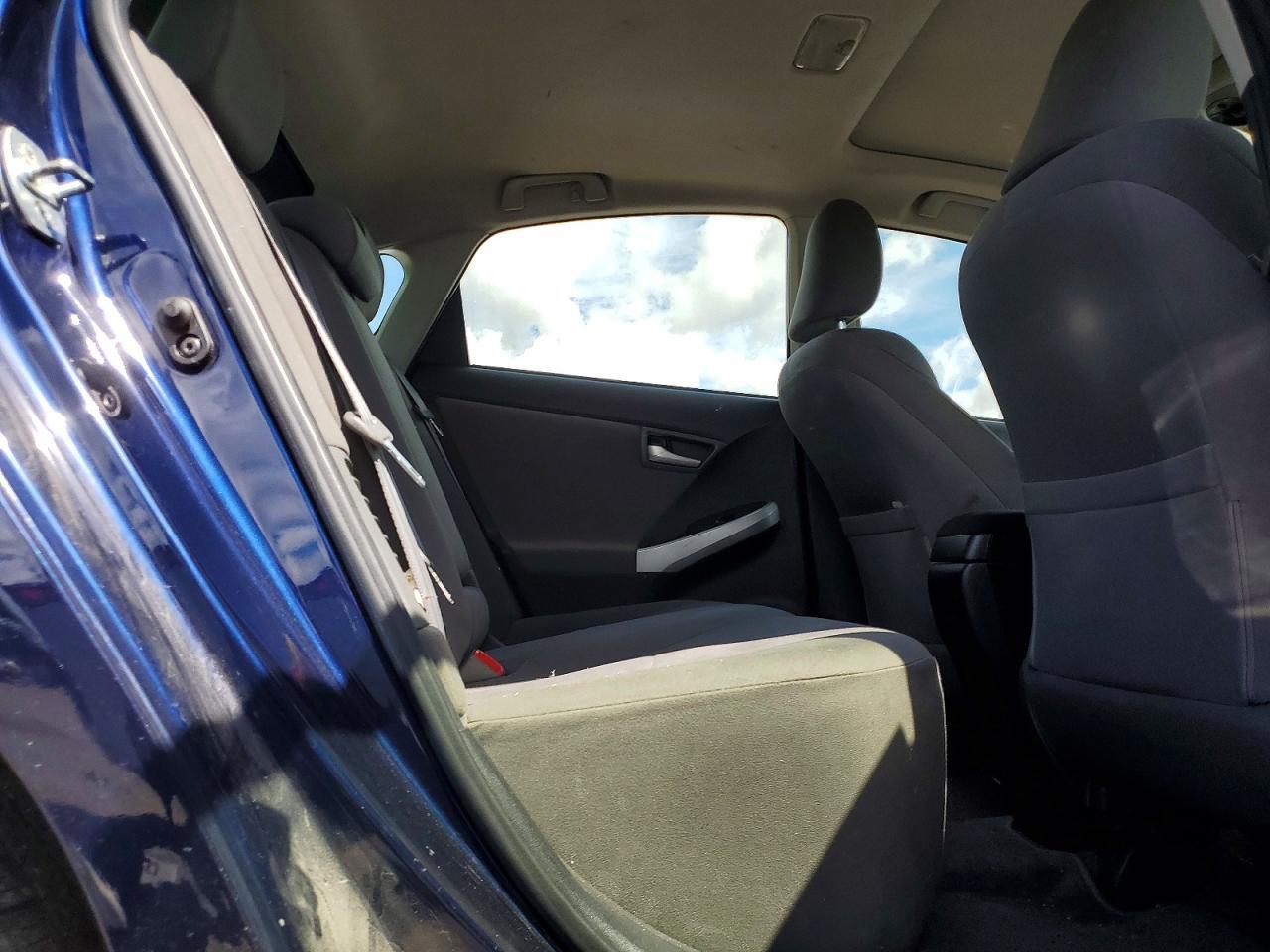 2012 TOYOTA PRIUS ONE — Фото 10 из 12
