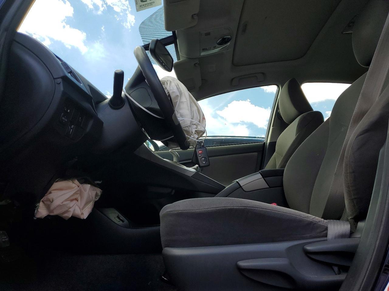 2012 TOYOTA PRIUS ONE — Фото 7 из 12