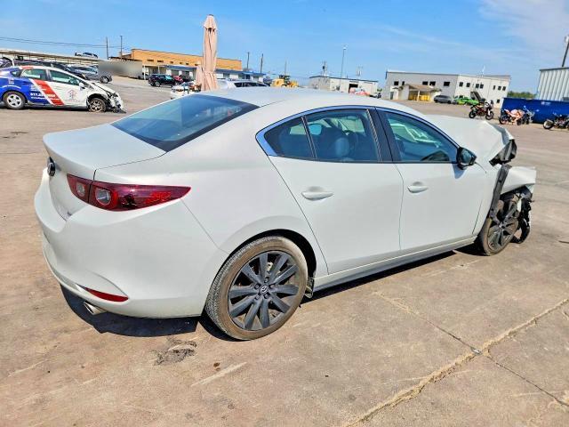 2024 MAZDA 3 SELECT SPORT — Фото 3 из 14