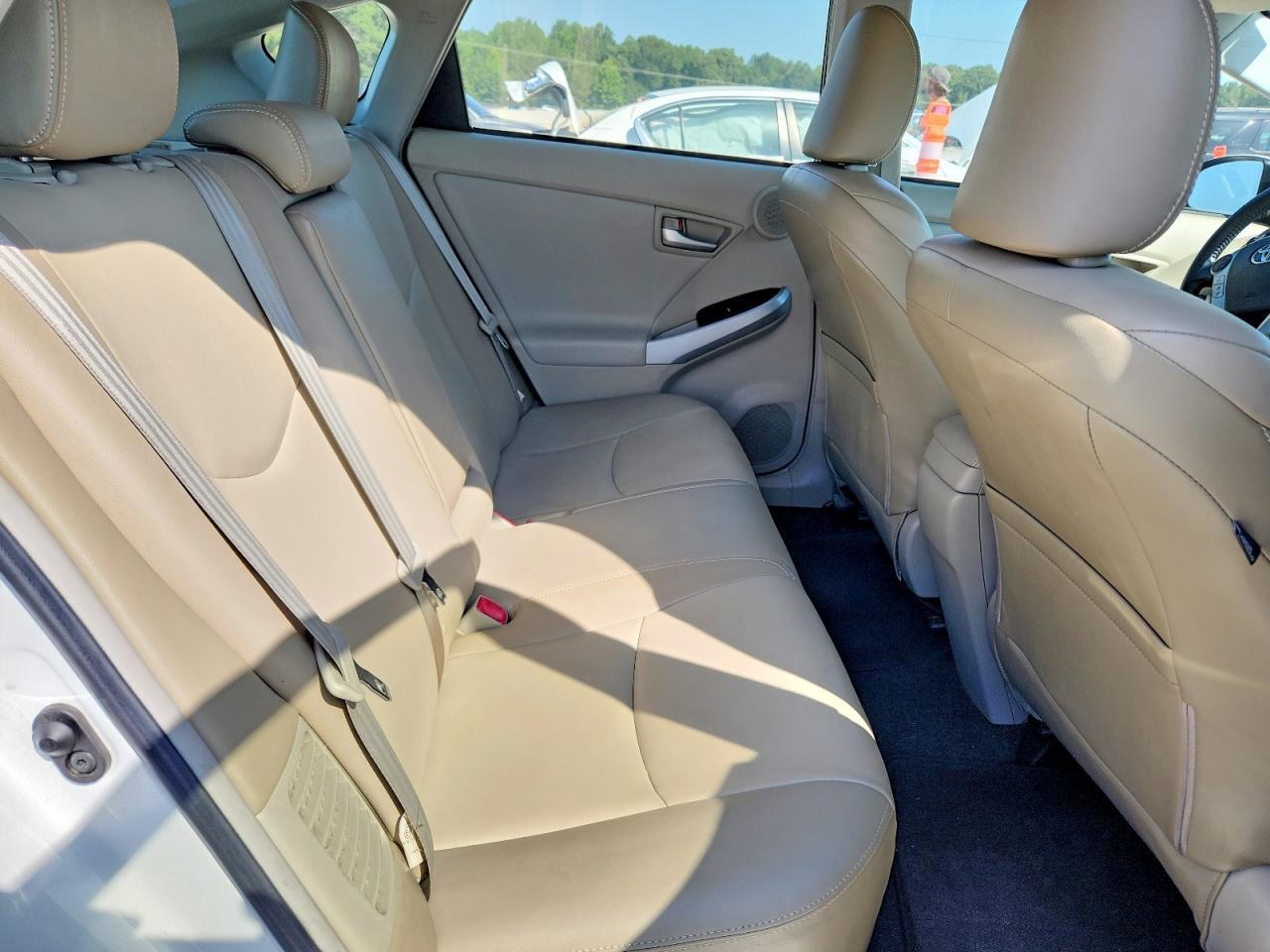 2012 TOYOTA PRIUS FOUR — Фото 10 из 12