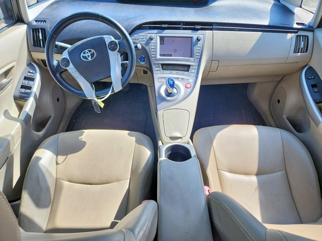 2012 TOYOTA PRIUS FOUR — Фото 8 из 12