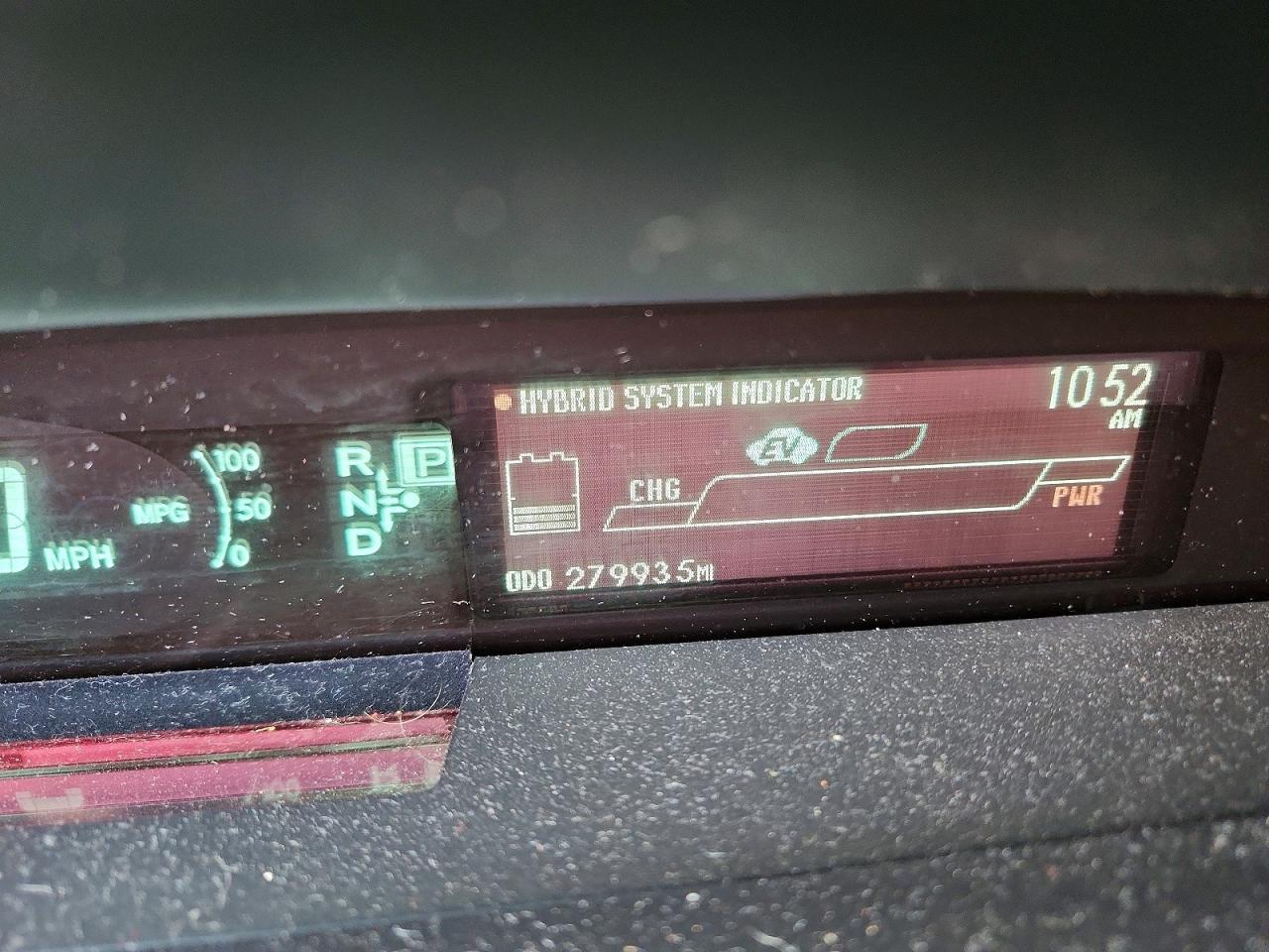 2012 TOYOTA PRIUS FOUR — Фото 9 из 12