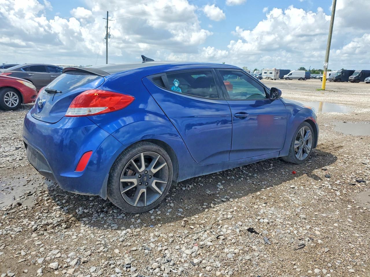 2016 HYUNDAI VELOSTER BASE — Фото 3 из 12