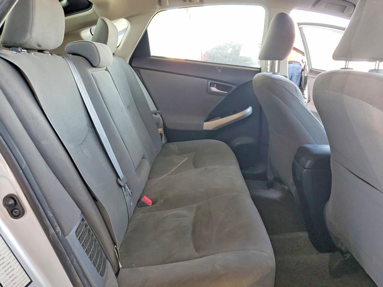 2012 TOYOTA PRIUS TWO — Фото 10 из 12