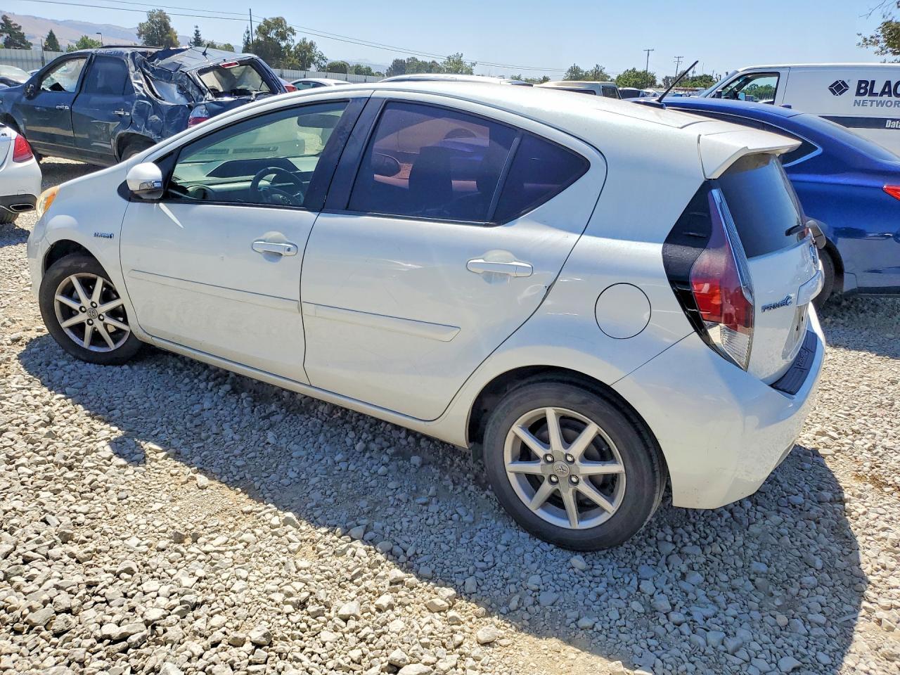 2012 TOYOTA PRIUS C FOUR — Фото 2 из 12