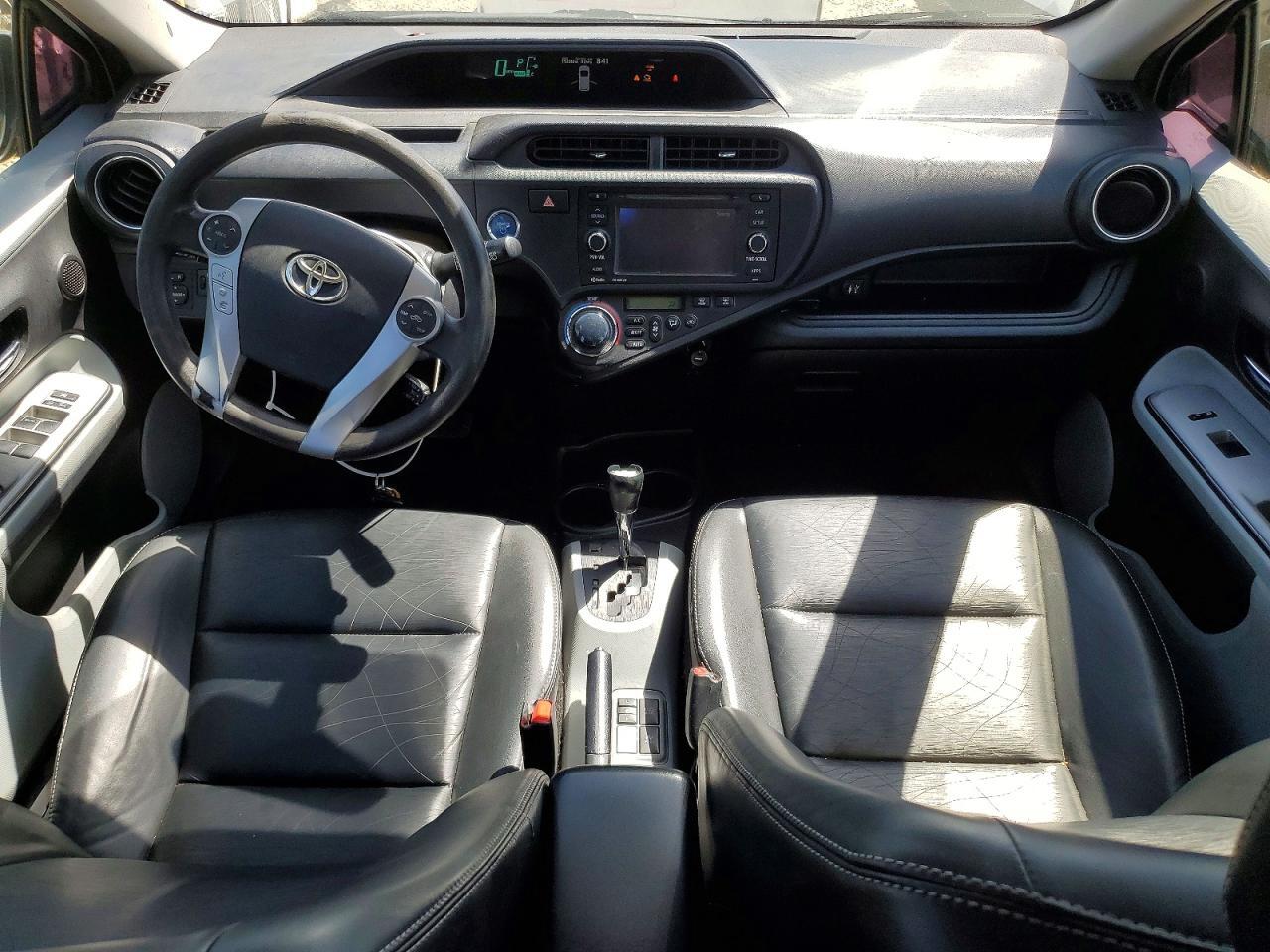 2012 TOYOTA PRIUS C FOUR — Фото 8 из 12