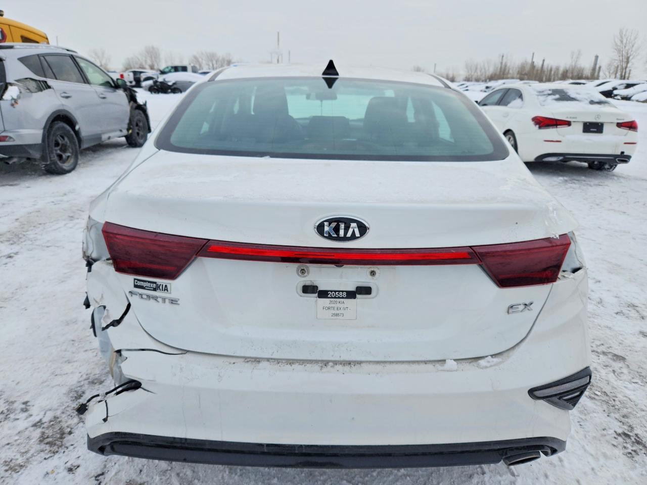 2020 KIA FORTE EX — Фото 6 из 12