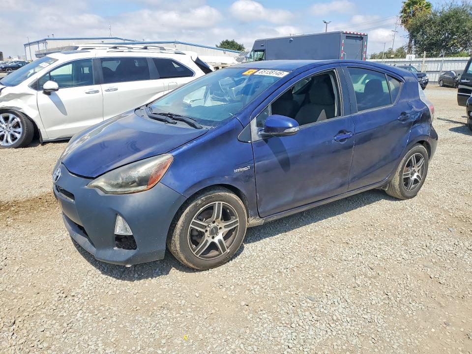 2012 TOYOTA PRIUS C TWO