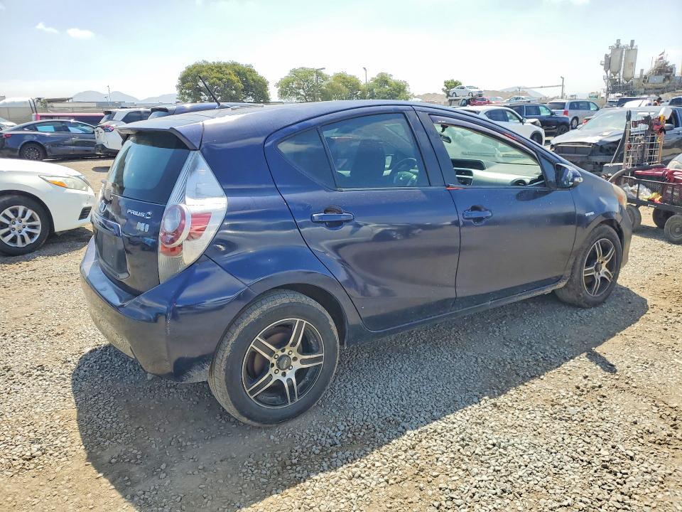 2012 TOYOTA PRIUS C TWO — Фото 3 из 12