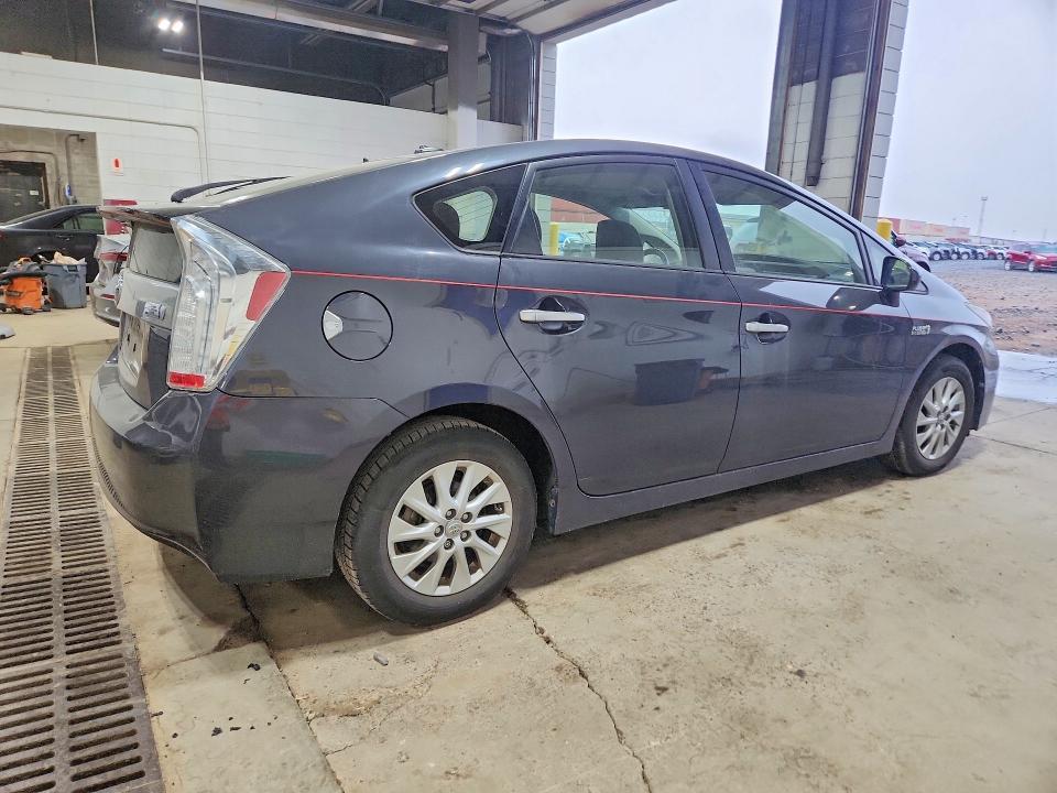 2012 TOYOTA PRIUS PLUG-IN HYBRID BASE — Фото 3 из 12