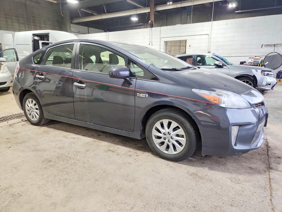 2012 TOYOTA PRIUS PLUG-IN HYBRID BASE — Фото 4 из 12