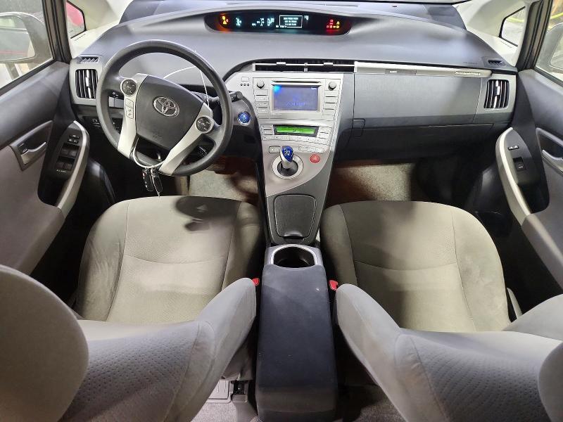 2012 TOYOTA PRIUS PLUG-IN HYBRID BASE — Фото 8 из 12