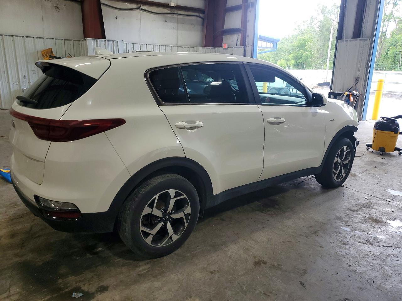 2020 KIA SPORTAGE LX — Фото 3 из 14