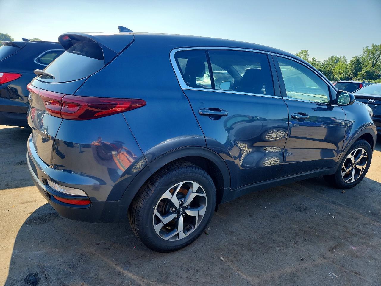 2020 KIA SPORTAGE LX — Фото 3 из 13