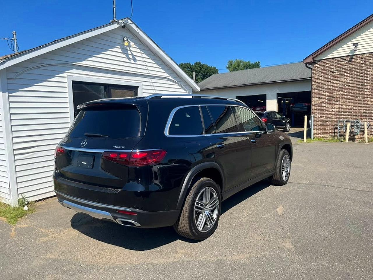 2024 MERCEDES-BENZ GLS 450 4MATIC — Фото 3 из 13