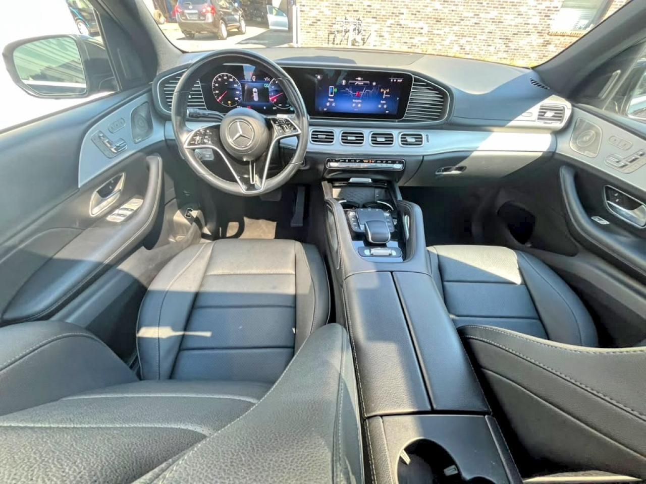 2024 MERCEDES-BENZ GLS 450 4MATIC — Фото 9 из 13
