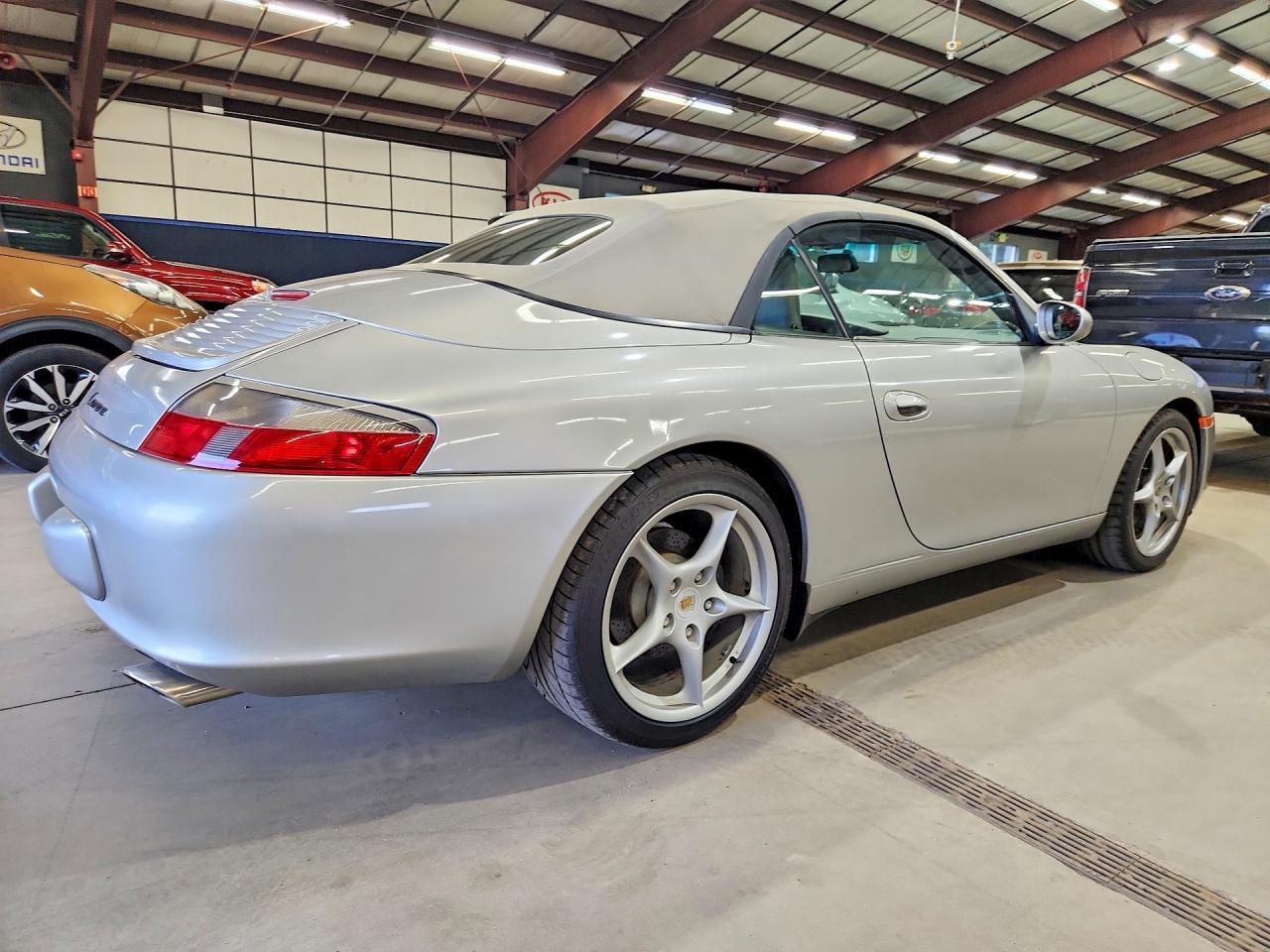 2003 PORSCHE 911 CARRERA 2 — Фото 3 из 12