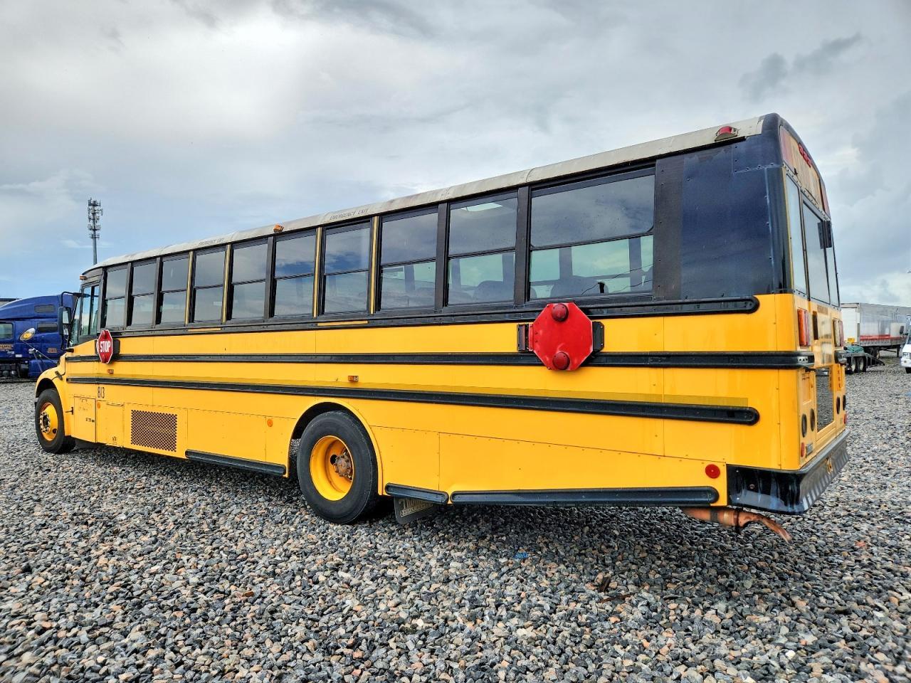 2009 THOMAS SAF-T-LINER C2 - SCHOOL BUS — Фото 3 из 10