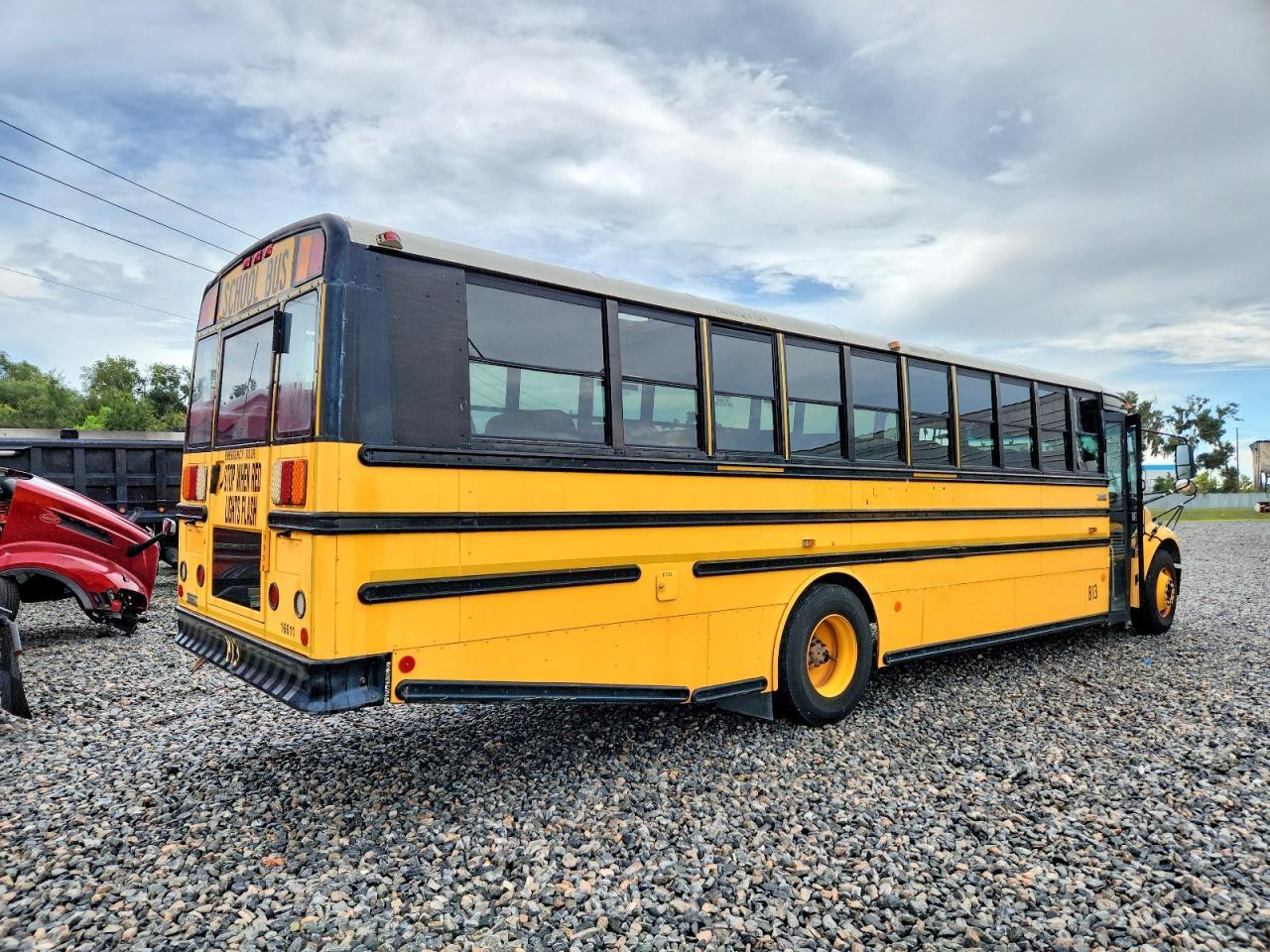 2009 THOMAS SAF-T-LINER C2 - SCHOOL BUS — Фото 4 из 10