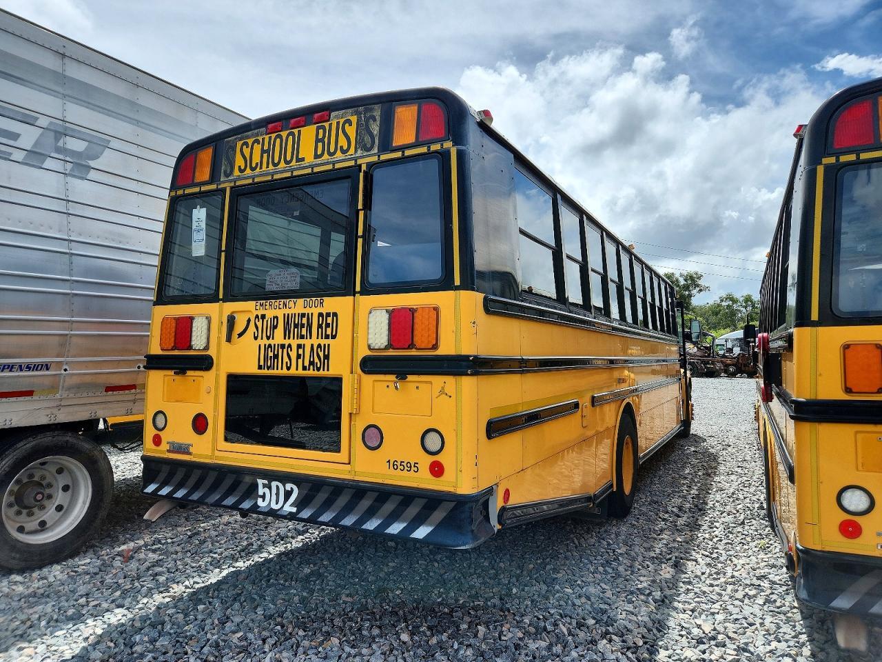 2009 THOMAS SAF-T-LINER C2 - SCHOOL BUS — Фото 4 из 10