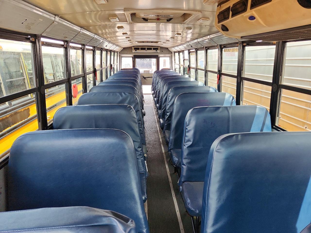 2009 THOMAS SAF-T-LINER C2 - SCHOOL BUS — Фото 6 из 10