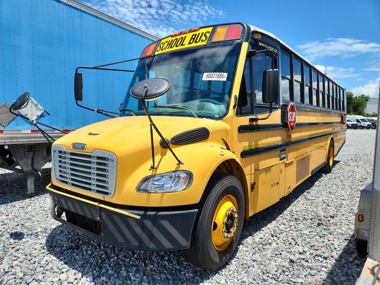 2009 THOMAS SAF-T-LINER C2 - SCHOOL BUS — Фото 2 из 10