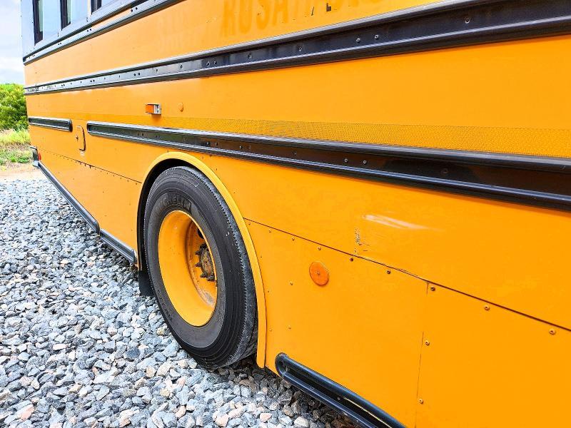 2009 THOMAS SAF-T-LINER C2 - SCHOOL BUS — Фото 9 из 10