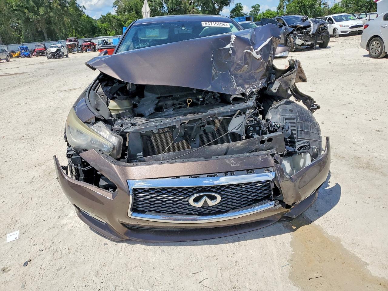 2016 INFINITI Q50 2.0T PREMIUM — Фото 5 из 13