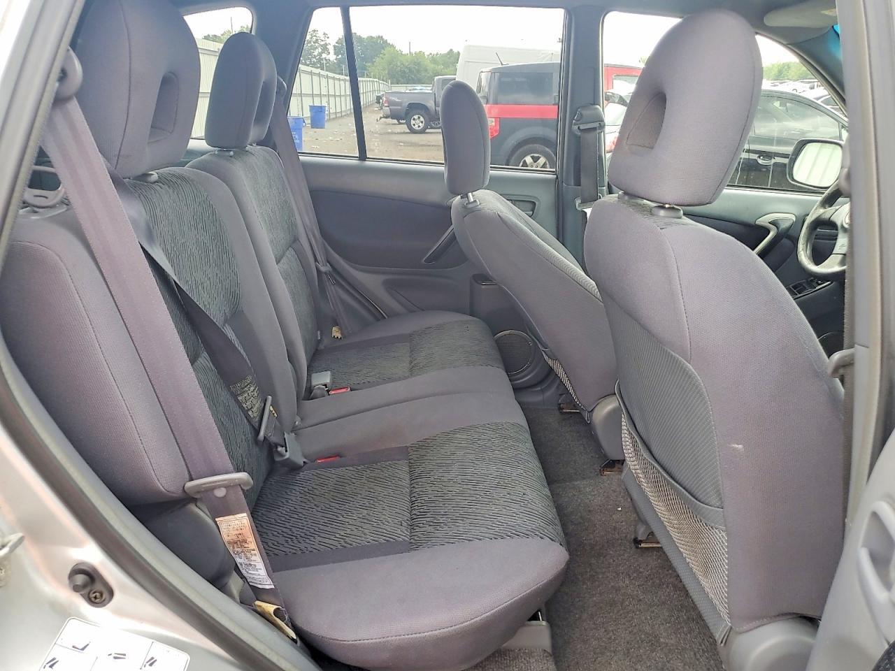 2003 TOYOTA RAV4 BASE — Фото 11 из 13