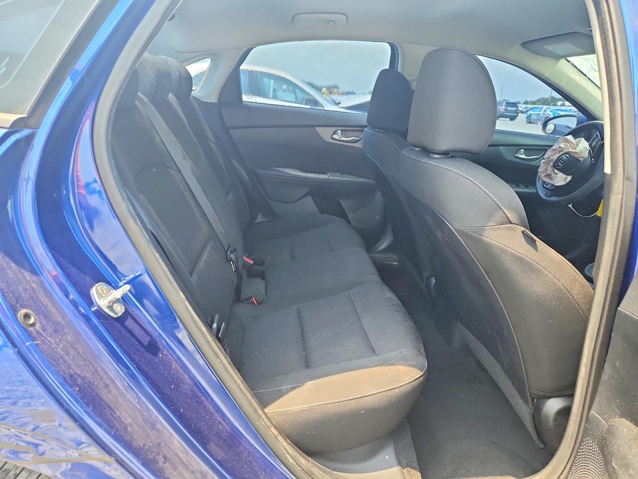2020 KIA FORTE LXS — Фото 10 из 13